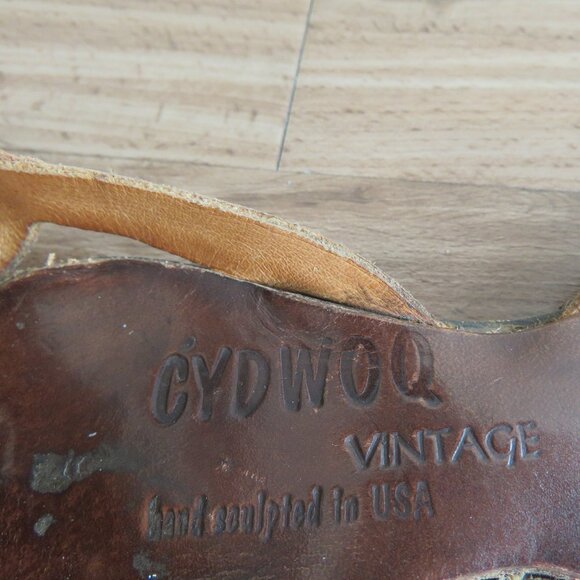 CYDWOQ VINTAGE Brown Leather Square Toe Ankle Strap Sandals Offbeat Quirky Boho - Picture 13 of 13